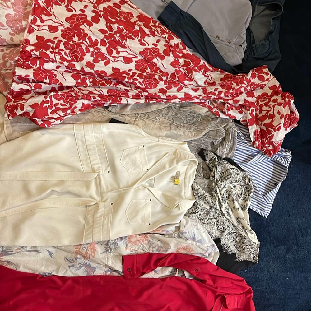 BUNDLE (10 Pieces) SIZE SMALL DRESSES